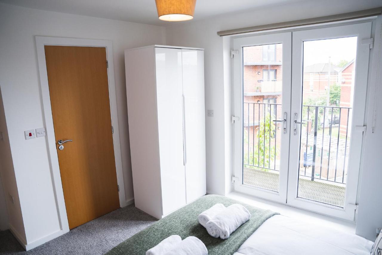 City Centre 2-Bed - New - Free Wi-Fi - Central 맨체스터 외부 사진